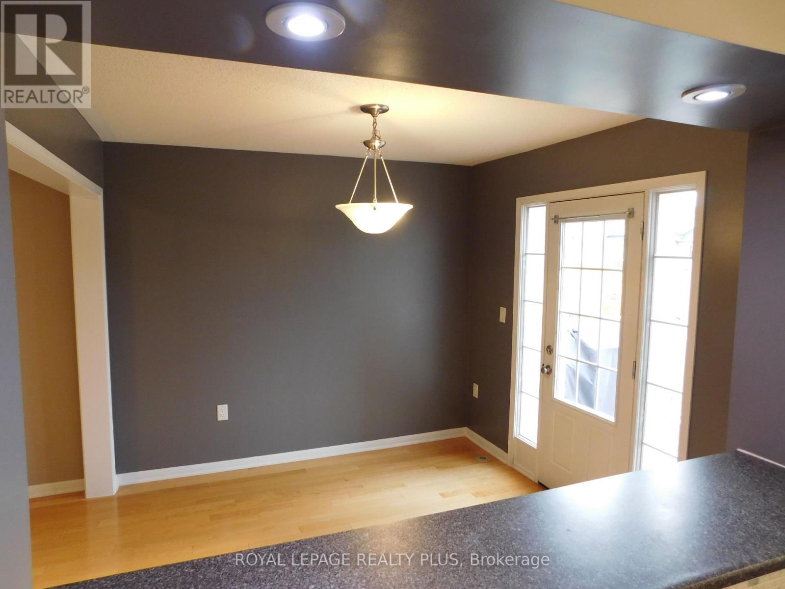 575 Speyer Circle, Milton, Ontario  L9T 0Y1 - Photo 12 - W12496340