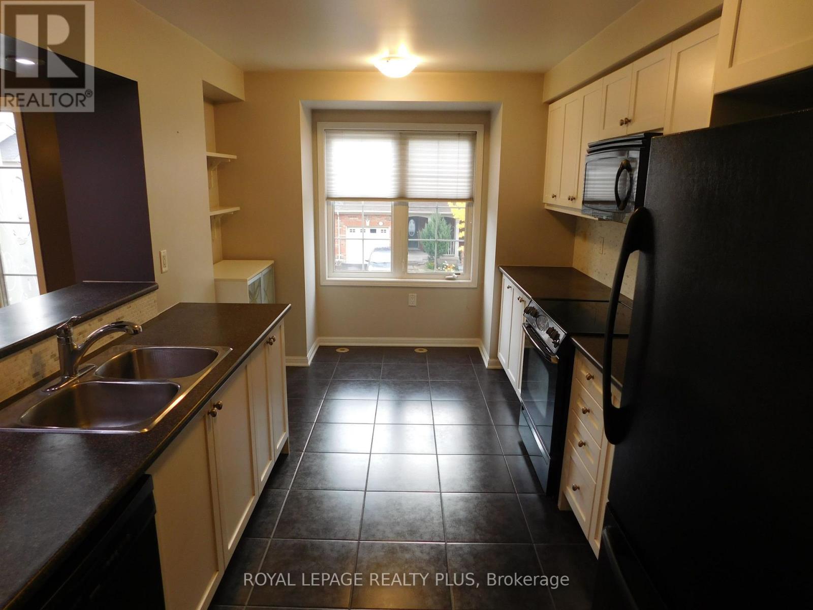 575 Speyer Circle, Milton, Ontario  L9T 0Y1 - Photo 13 - W12496340