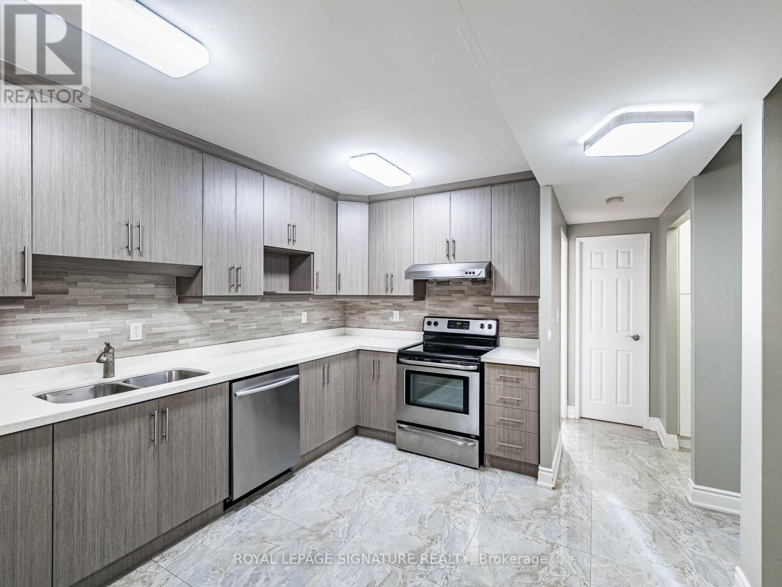 113 - 370 Dixon Road, Toronto, Ontario  M9R 1T2 - Photo 11 - W12496344