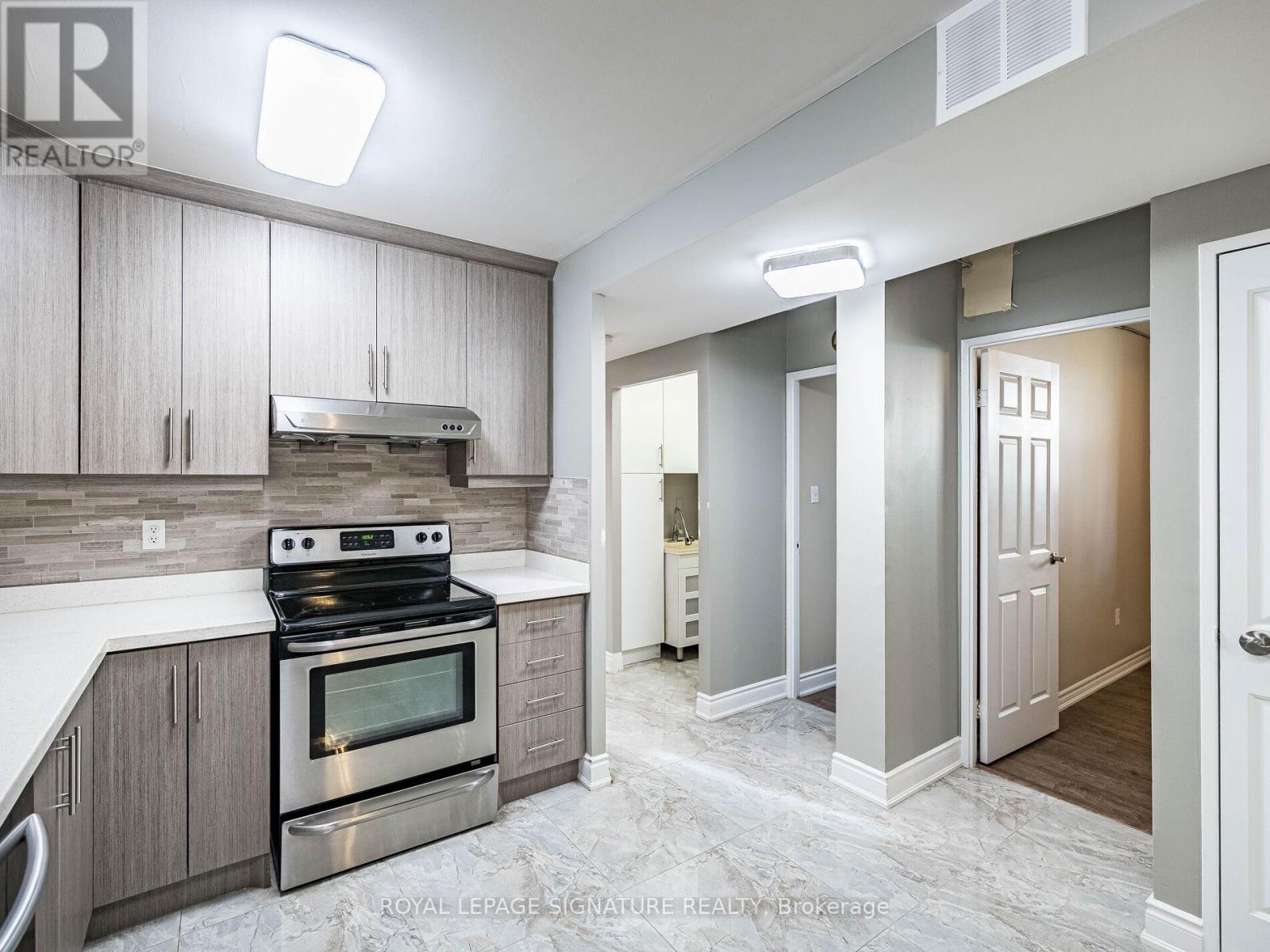 113 - 370 Dixon Road, Toronto, Ontario  M9R 1T2 - Photo 12 - W12496344