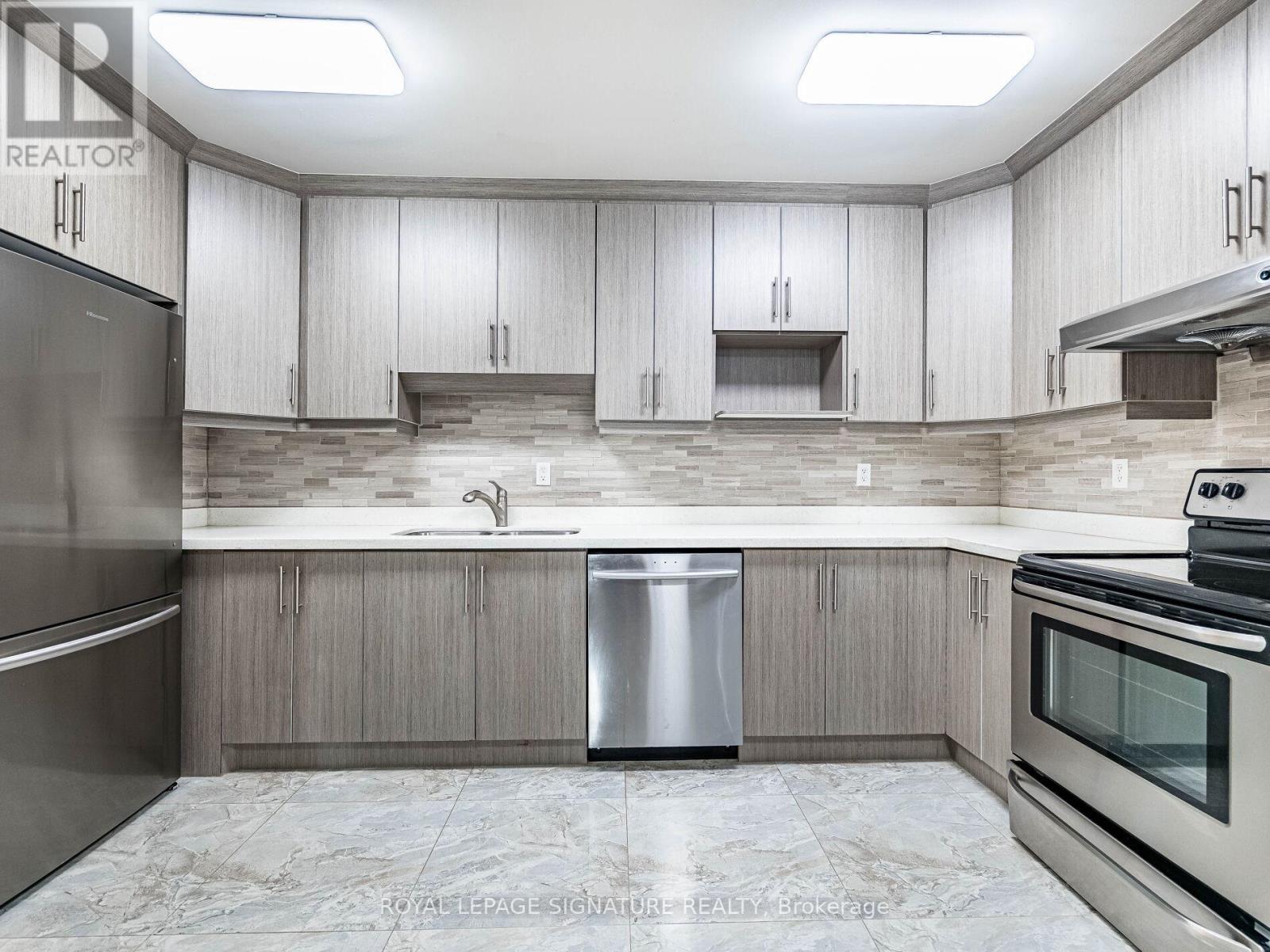 113 - 370 Dixon Road, Toronto, Ontario  M9R 1T2 - Photo 15 - W12496344