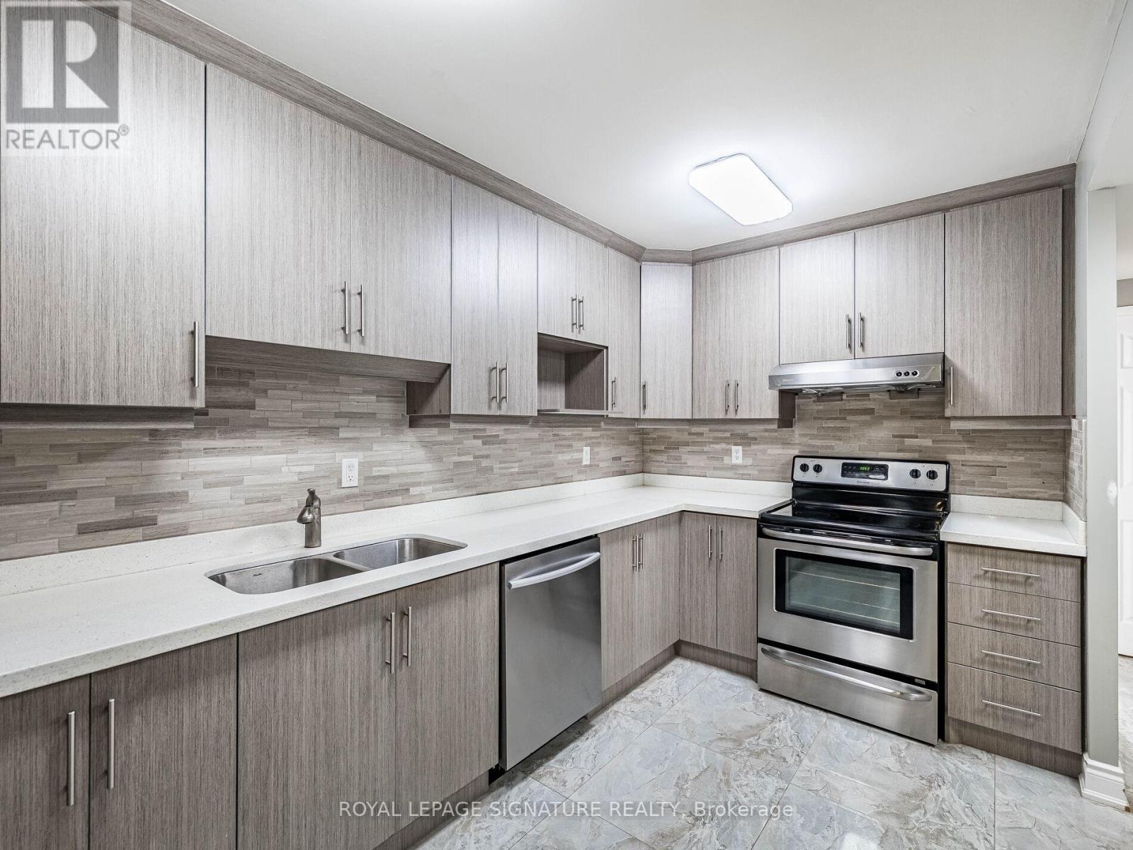 113 - 370 Dixon Road, Toronto, Ontario  M9R 1T2 - Photo 16 - W12496344