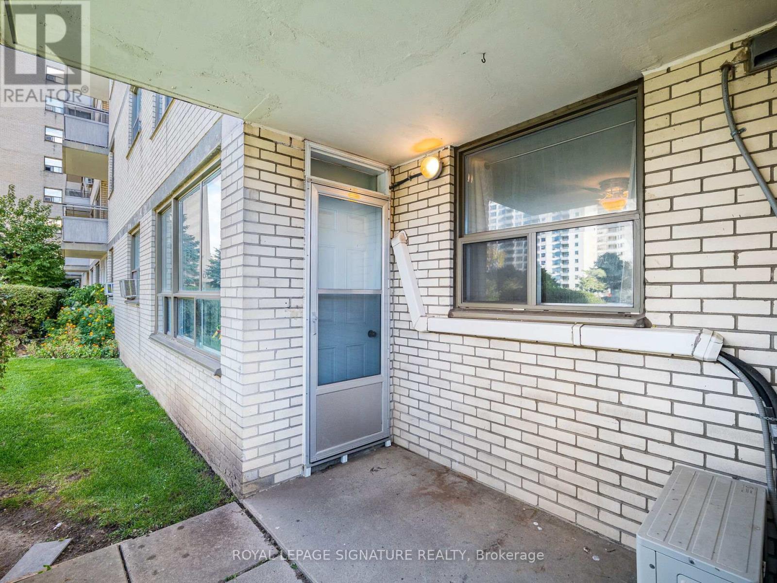 113 - 370 Dixon Road, Toronto, Ontario  M9R 1T2 - Photo 38 - W12496344