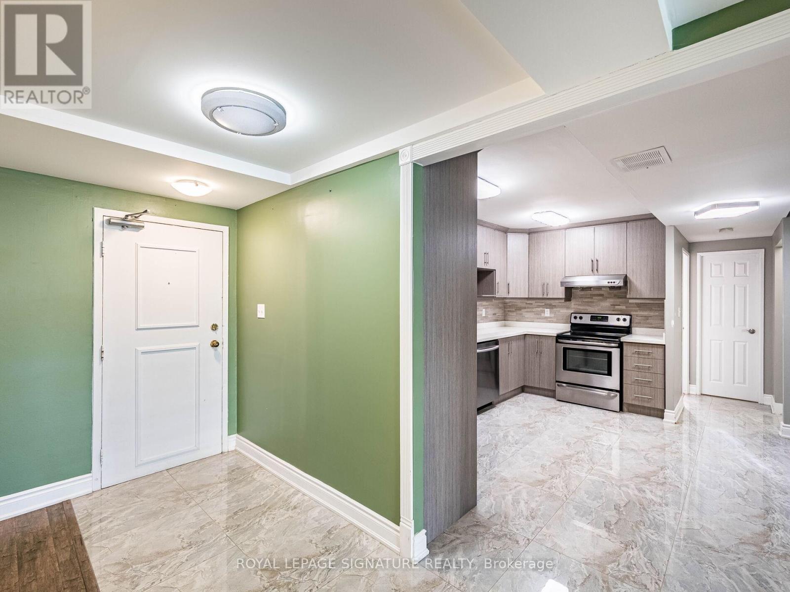 113 - 370 Dixon Road, Toronto, Ontario  M9R 1T2 - Photo 5 - W12496344