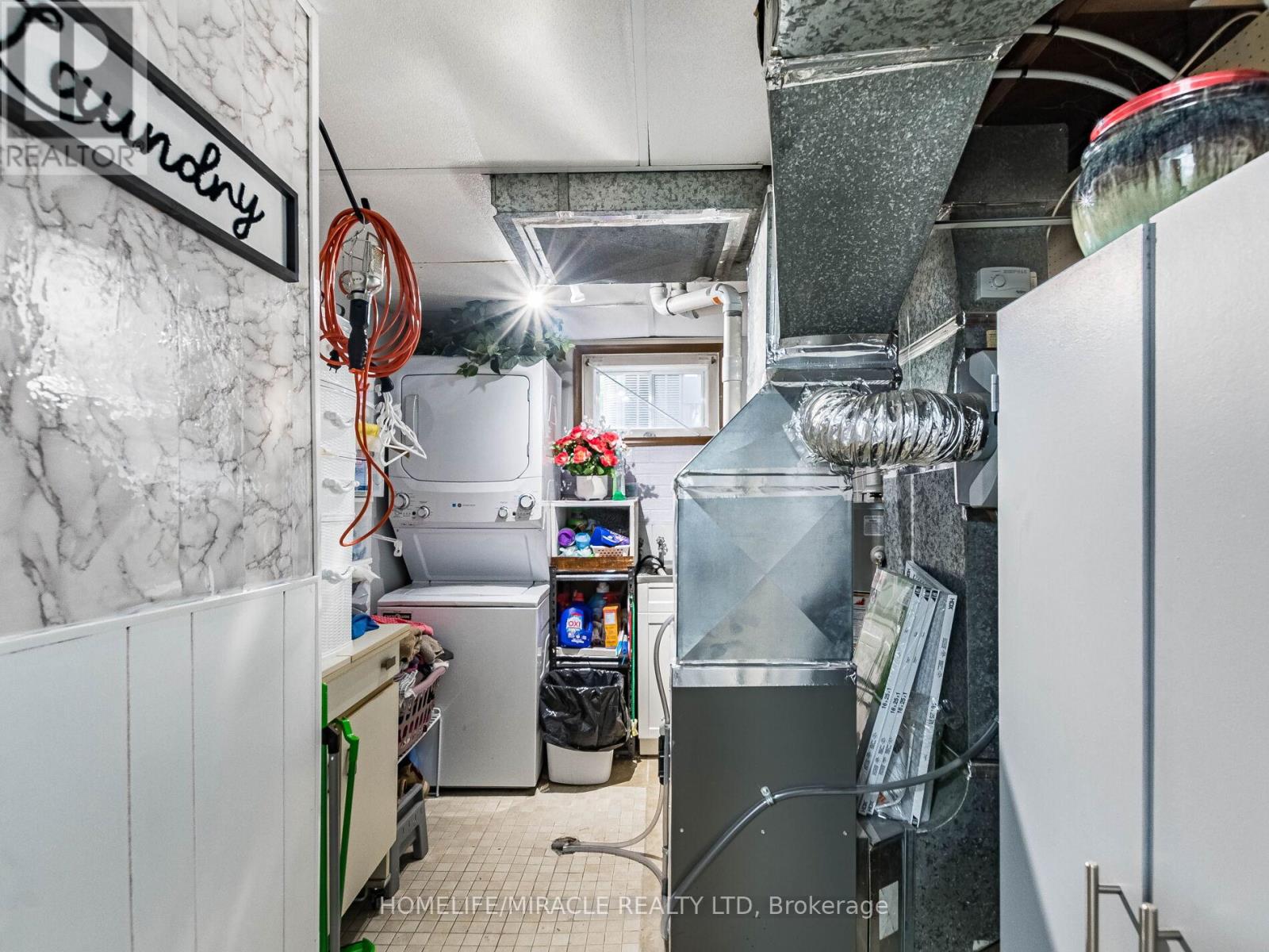 64 Geneva Crescent, Brampton, Ontario  L6S 1K9 - Photo 41 - W12496376