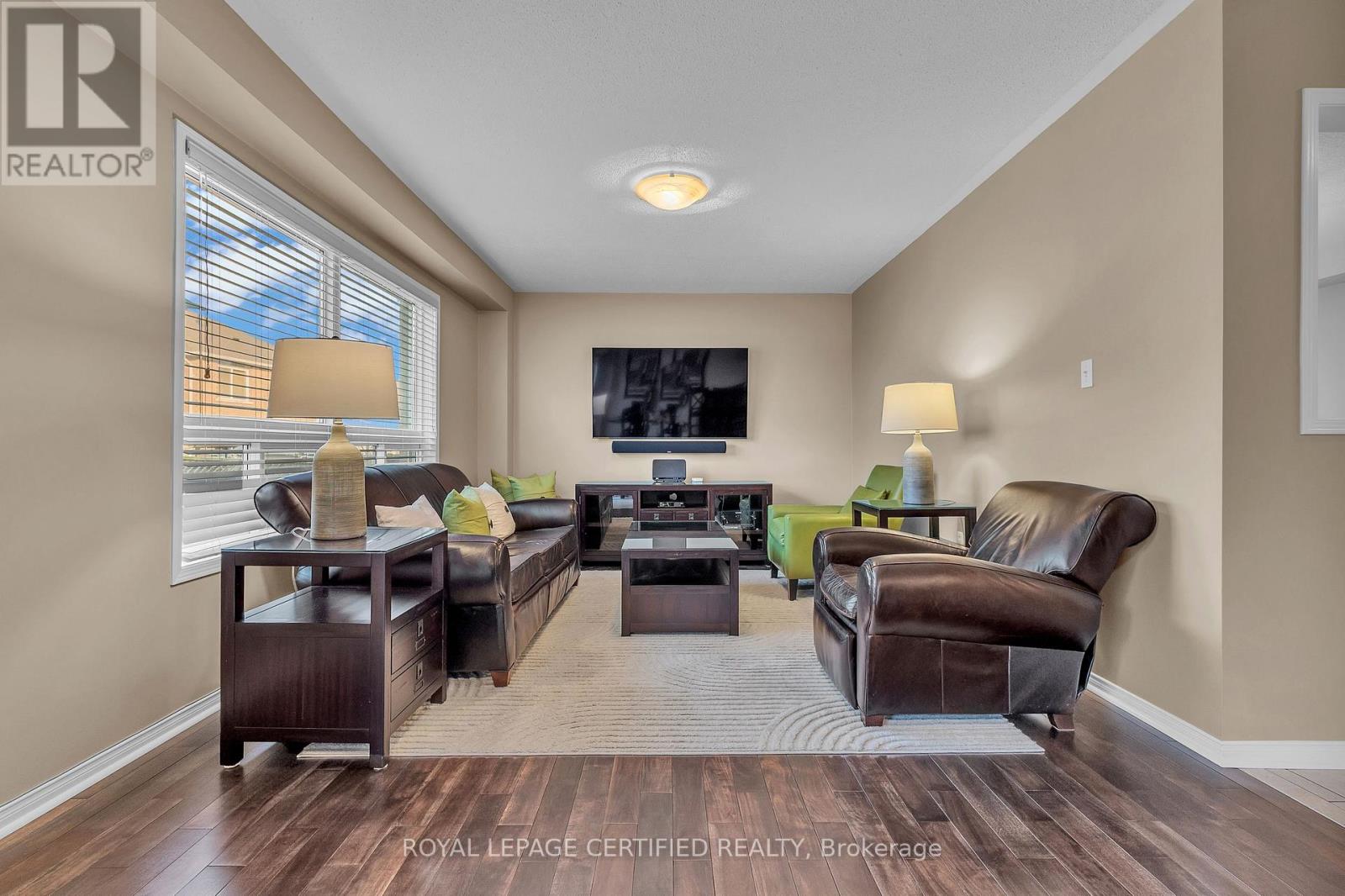 363 Edenbrook Hill Drive, Brampton (Fletcher's Meadow), Ontario  L7A 2N4 - Photo 10 - W12496386