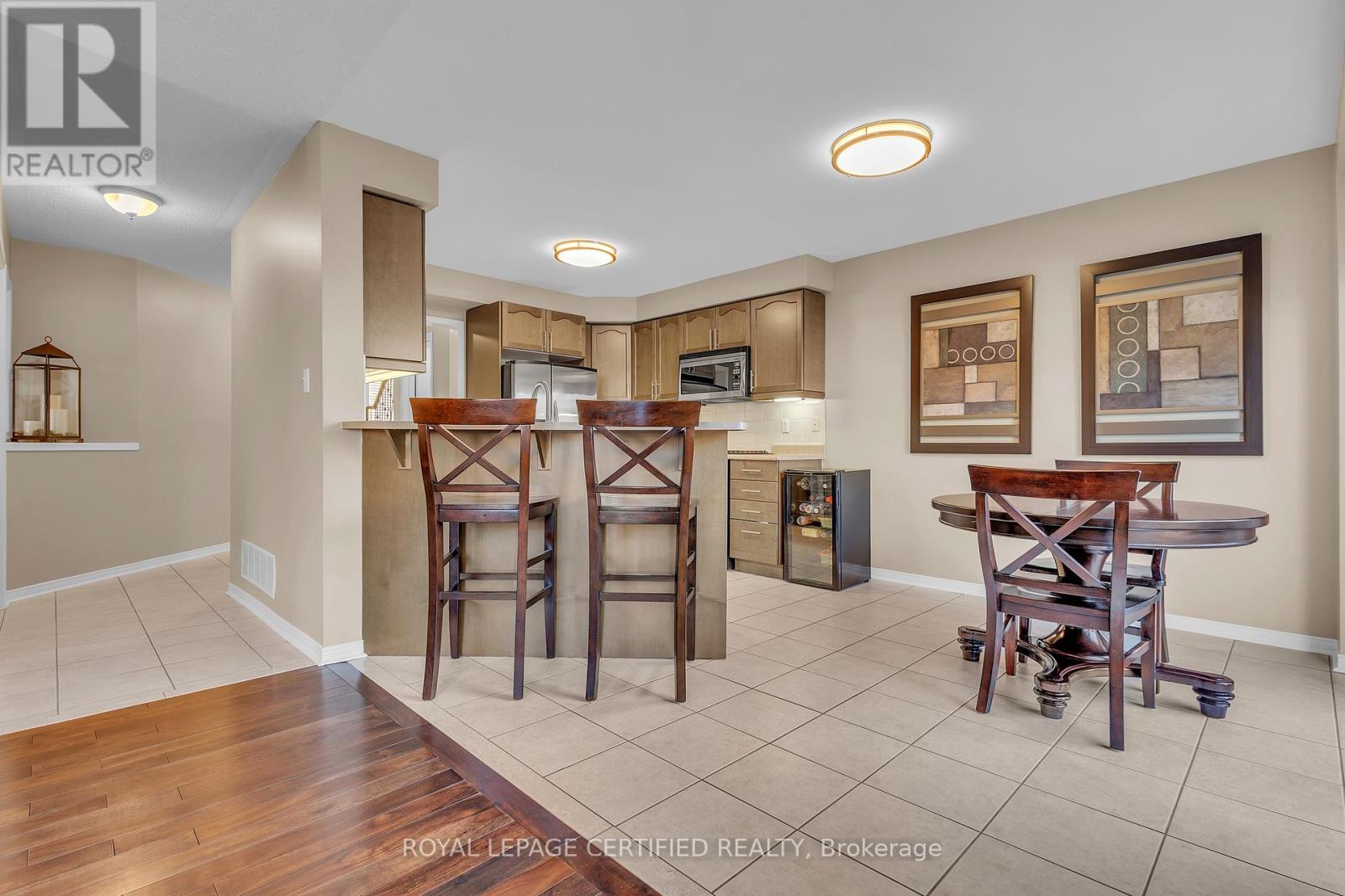 363 Edenbrook Hill Drive, Brampton (Fletcher's Meadow), Ontario  L7A 2N4 - Photo 15 - W12496386