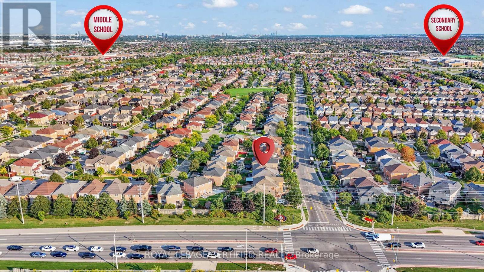 363 Edenbrook Hill Drive, Brampton (Fletcher's Meadow), Ontario  L7A 2N4 - Photo 3 - W12496386