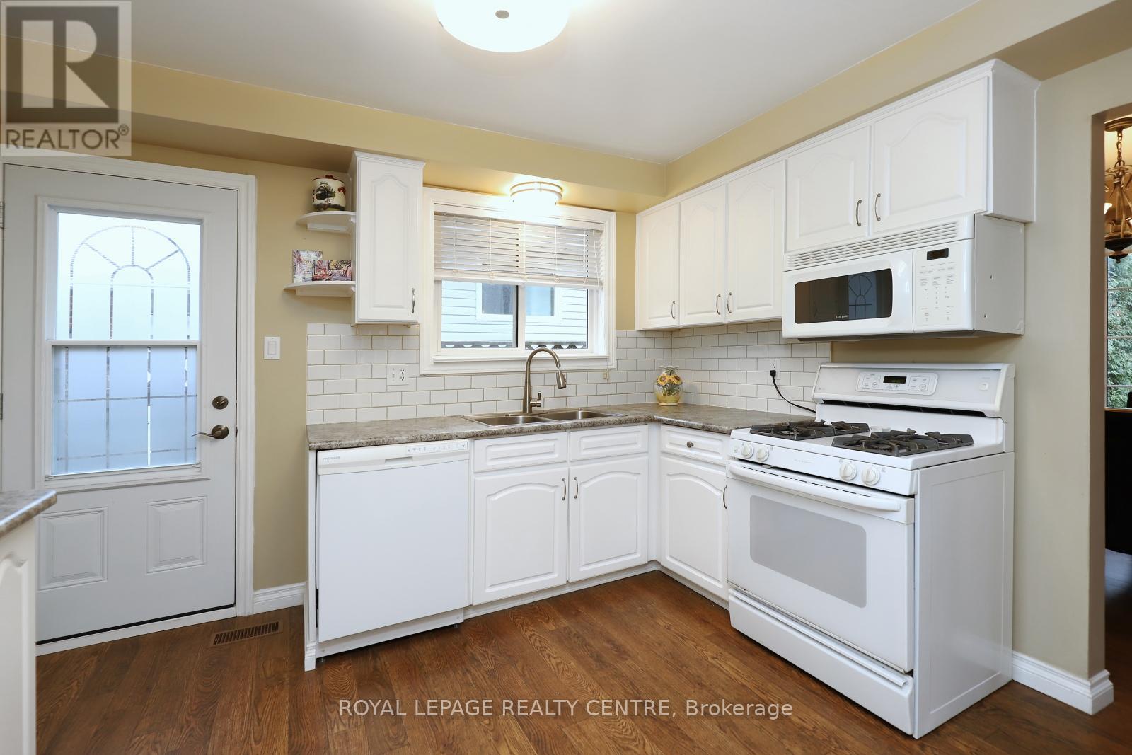 102 Church Street, Orangeville, Ontario  L9W 1P2 - Photo 15 - W12496392