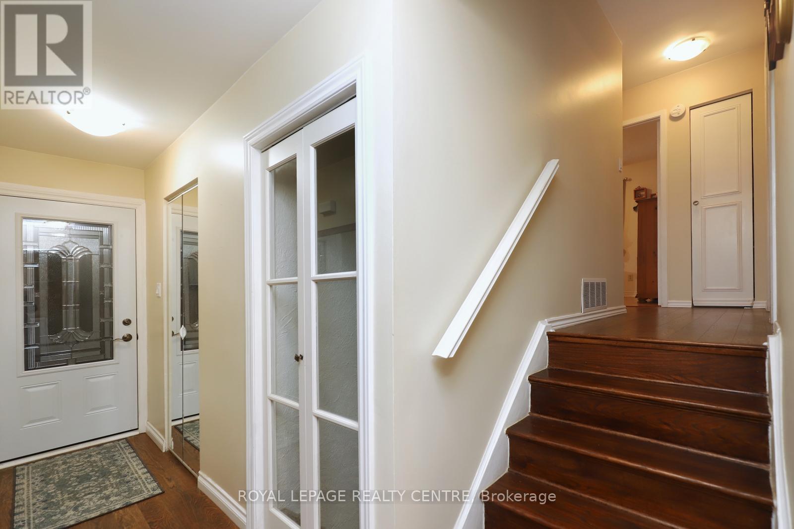 102 Church Street, Orangeville, Ontario  L9W 1P2 - Photo 17 - W12496392