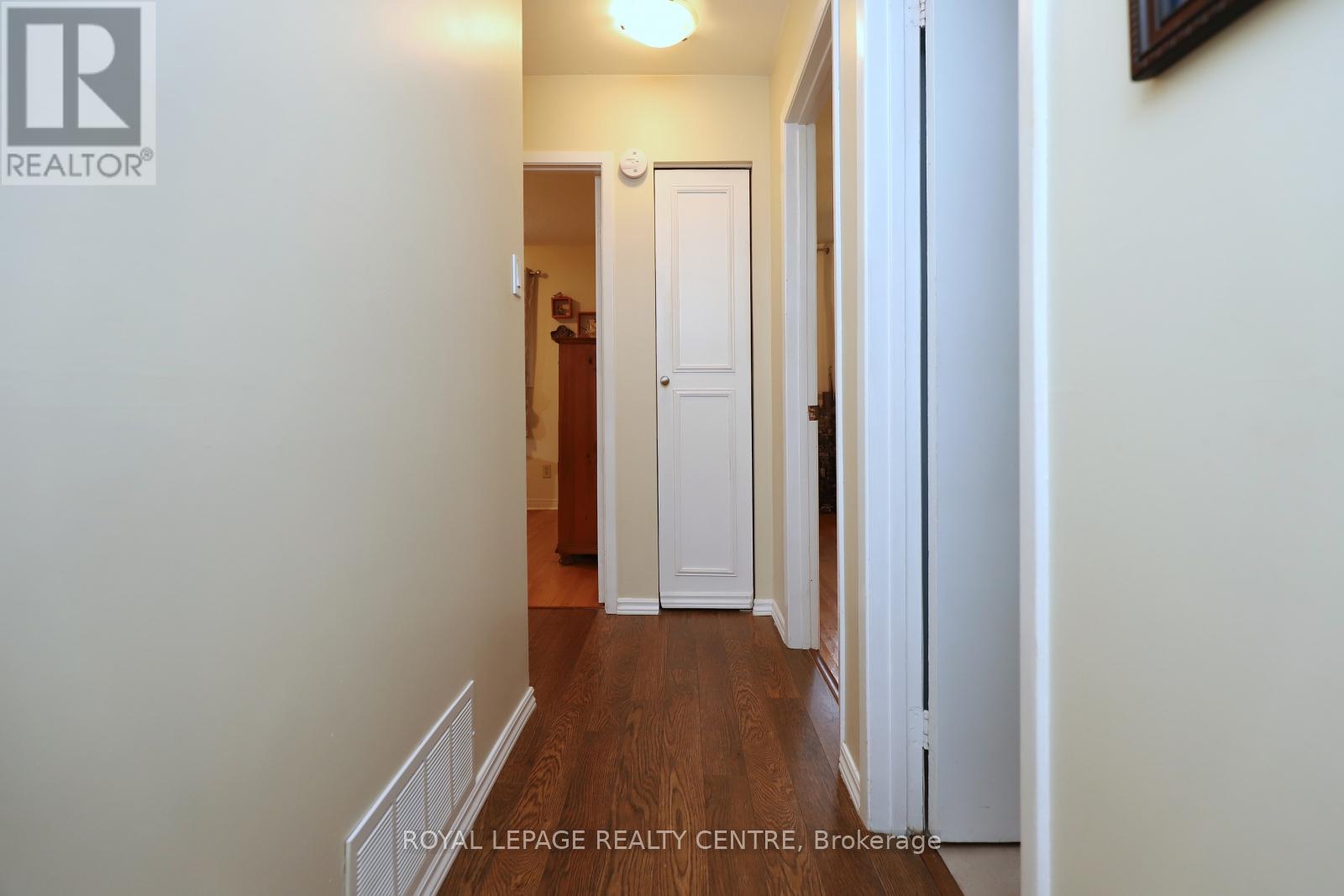 102 Church Street, Orangeville, Ontario  L9W 1P2 - Photo 18 - W12496392