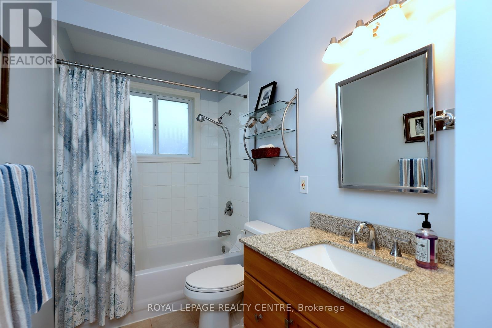 102 Church Street, Orangeville, Ontario  L9W 1P2 - Photo 21 - W12496392