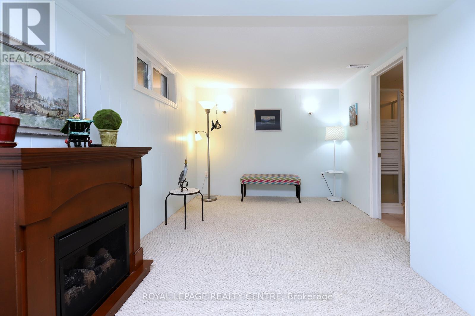 102 Church Street, Orangeville, Ontario  L9W 1P2 - Photo 26 - W12496392