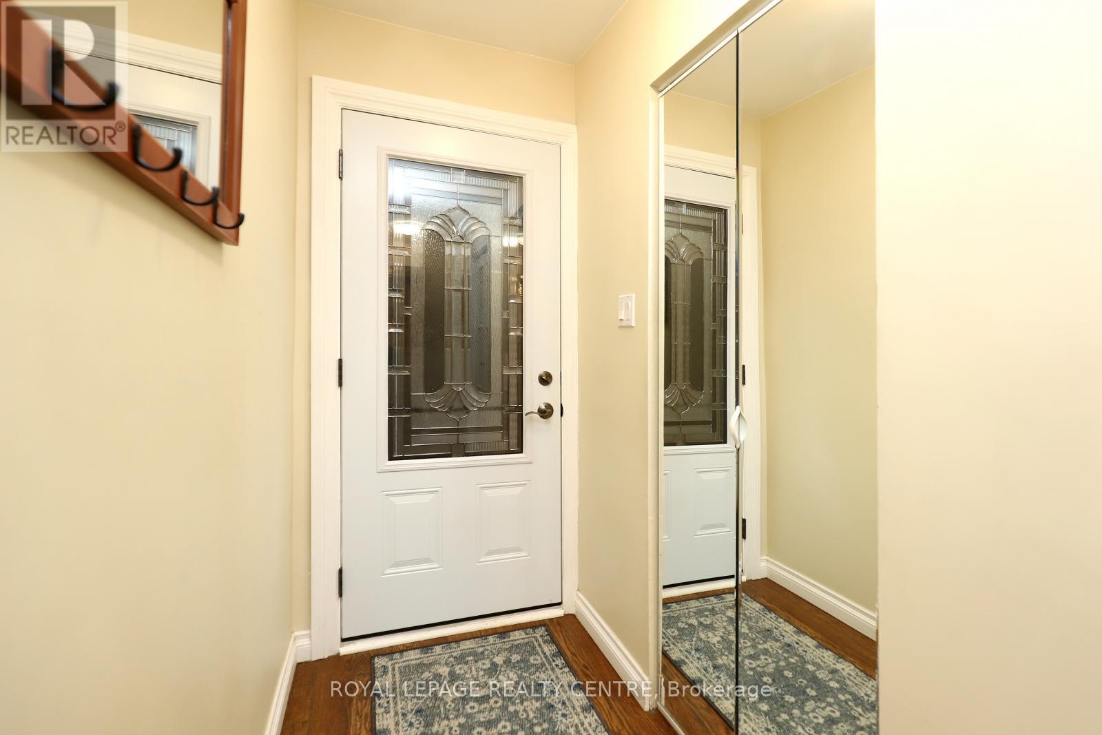 102 Church Street, Orangeville, Ontario  L9W 1P2 - Photo 7 - W12496392