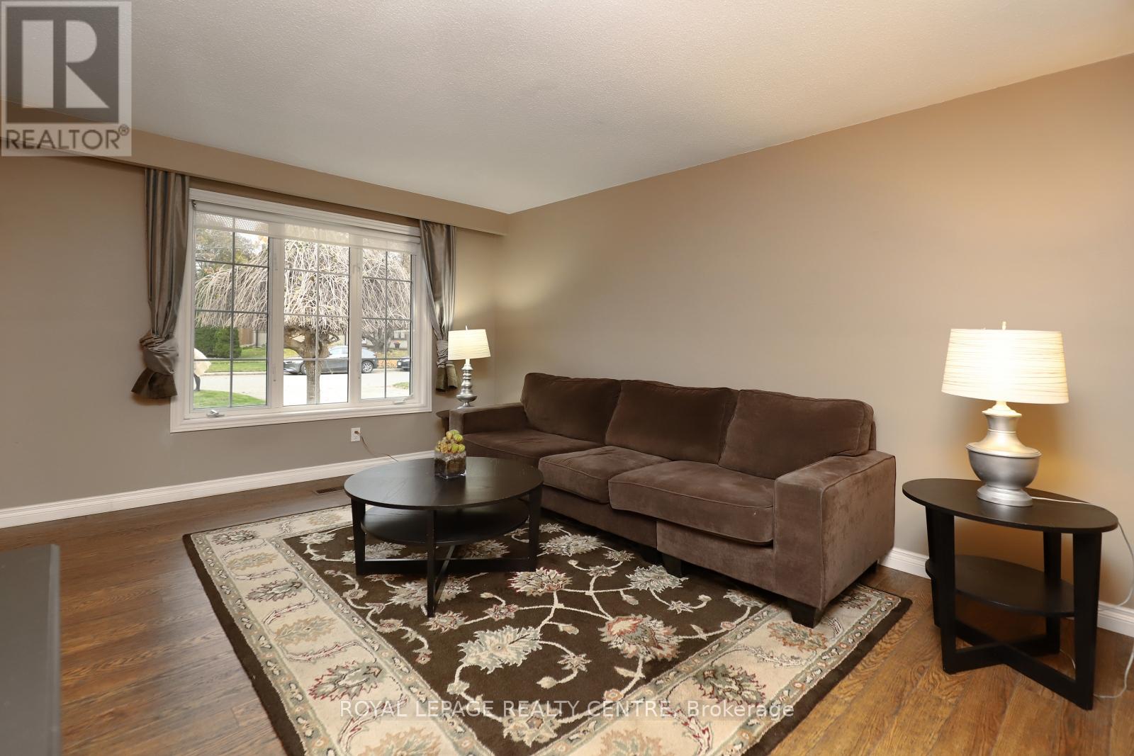 102 Church Street, Orangeville, Ontario  L9W 1P2 - Photo 9 - W12496392