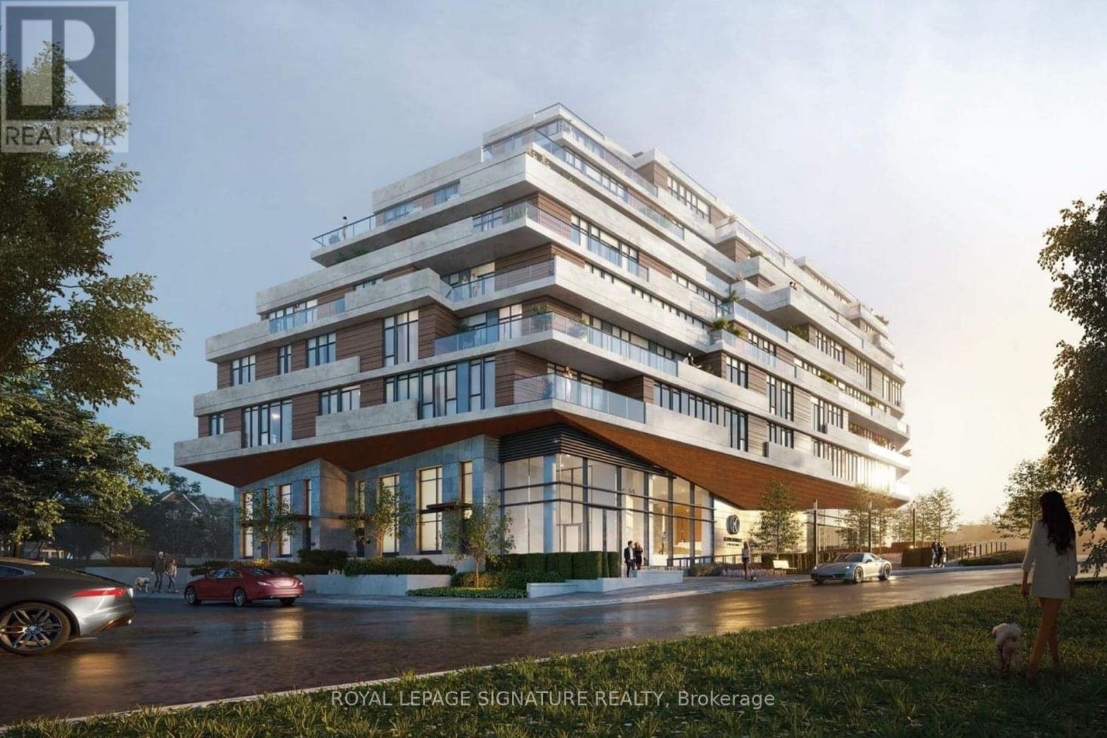 <div class="slider-price">$2,249 Monthly</div><p>401 - 160 Kingsway Crescent, Toronto, Ontario</p>