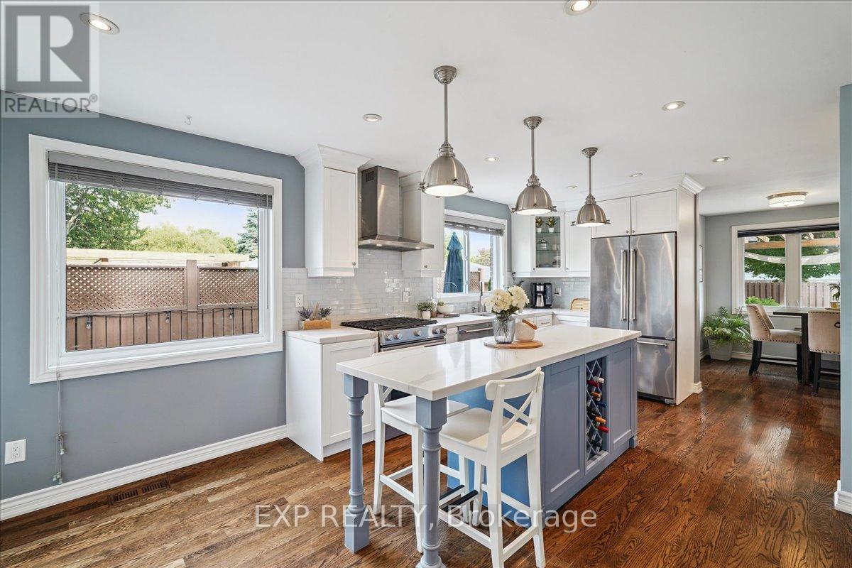 1923 Steepbank Crescent, Mississauga (Applewood), Ontario  L4X 1T9 - Photo 13 - W12496444