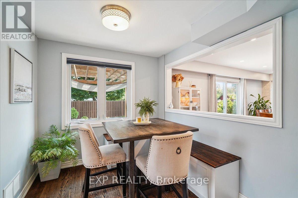 1923 Steepbank Crescent, Mississauga (Applewood), Ontario  L4X 1T9 - Photo 17 - W12496444