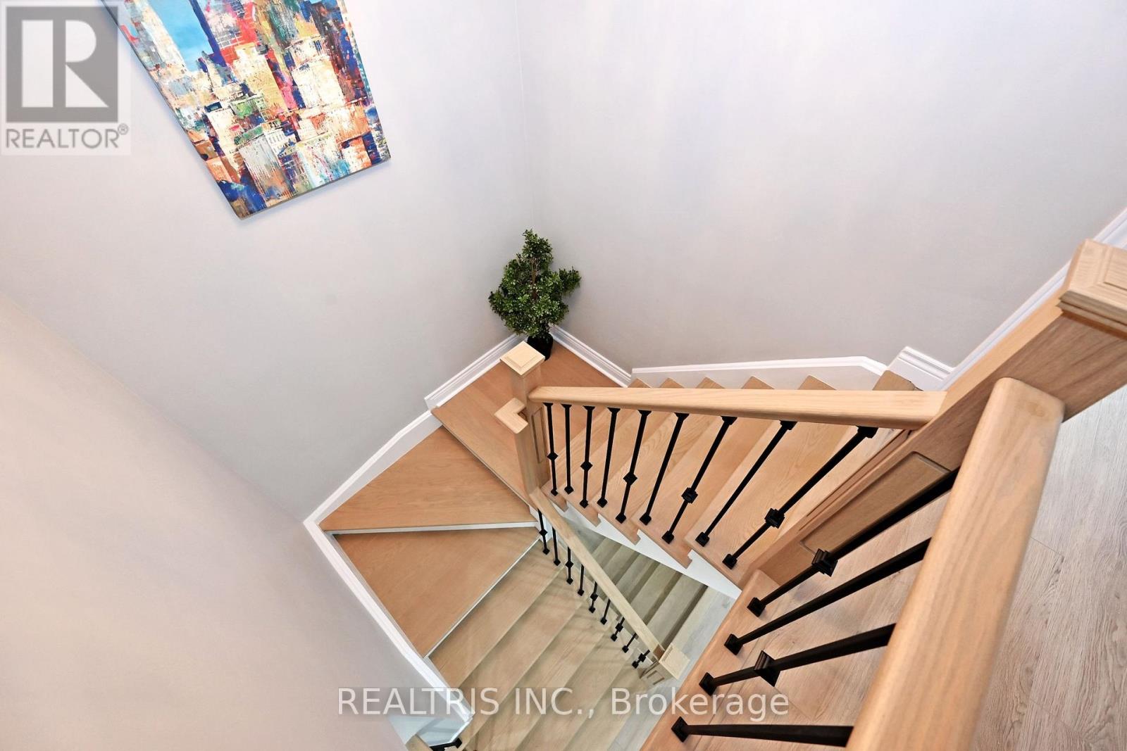 649 Marley Crescent, Milton, Ontario  L9T 5V2 - Photo 16 - W12496474