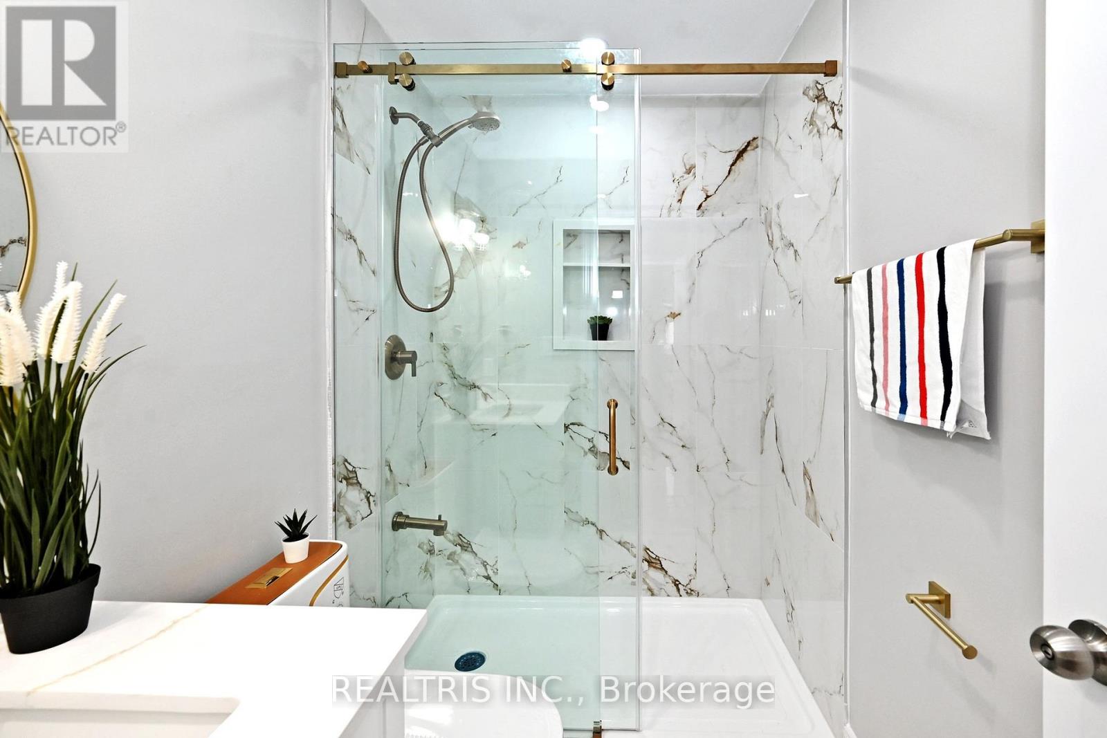 649 Marley Crescent, Milton, Ontario  L9T 5V2 - Photo 21 - W12496474