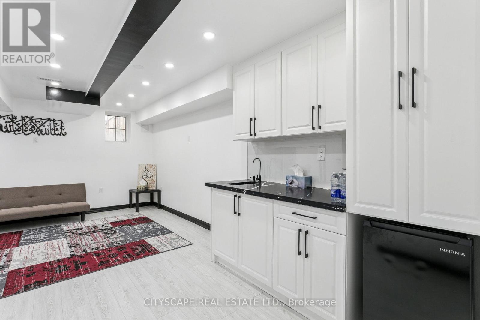 72 Finegan Circle, Brampton, Ontario  L7A 4Z8 - Photo 35 - W12496482