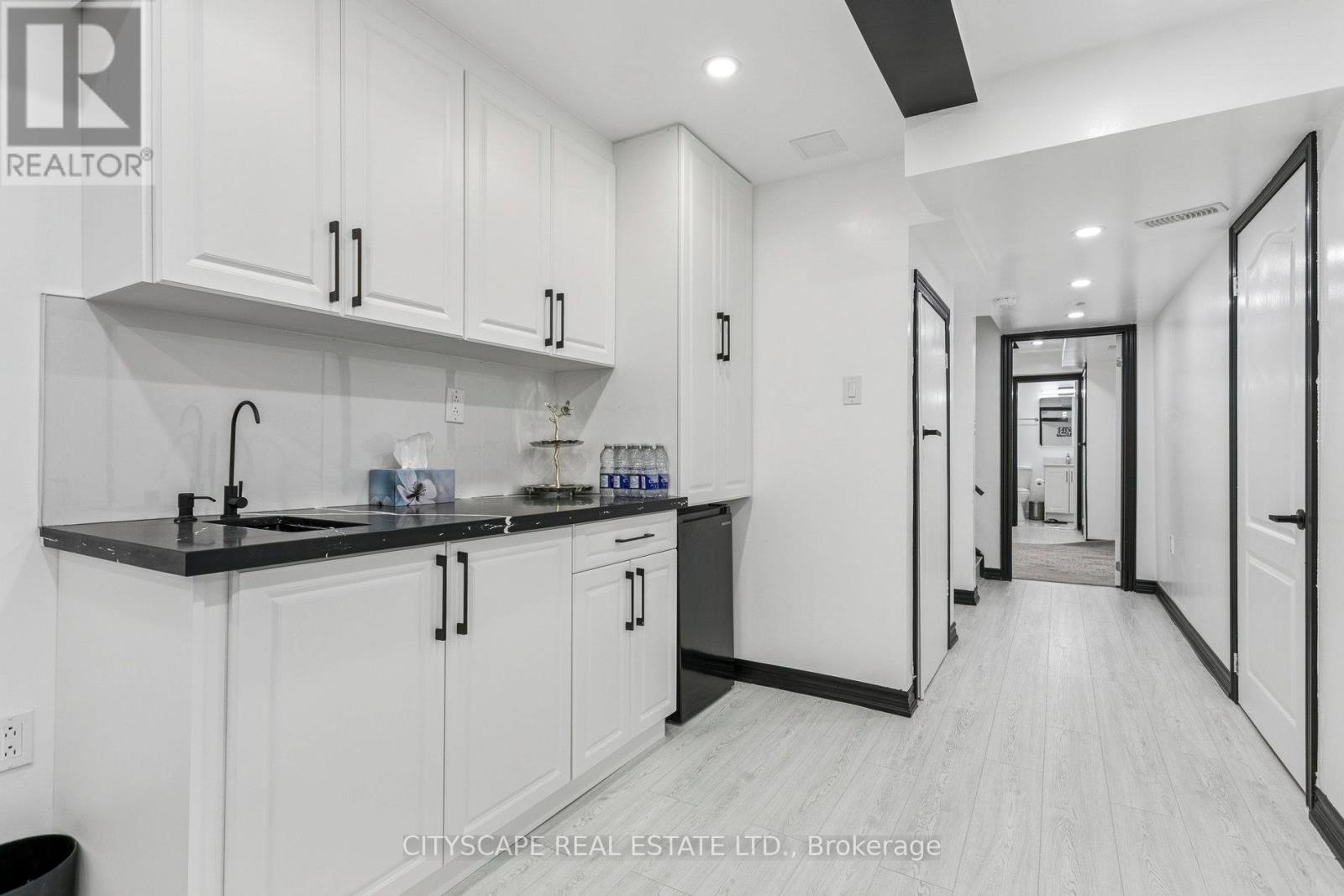 72 Finegan Circle, Brampton, Ontario  L7A 4Z8 - Photo 41 - W12496482