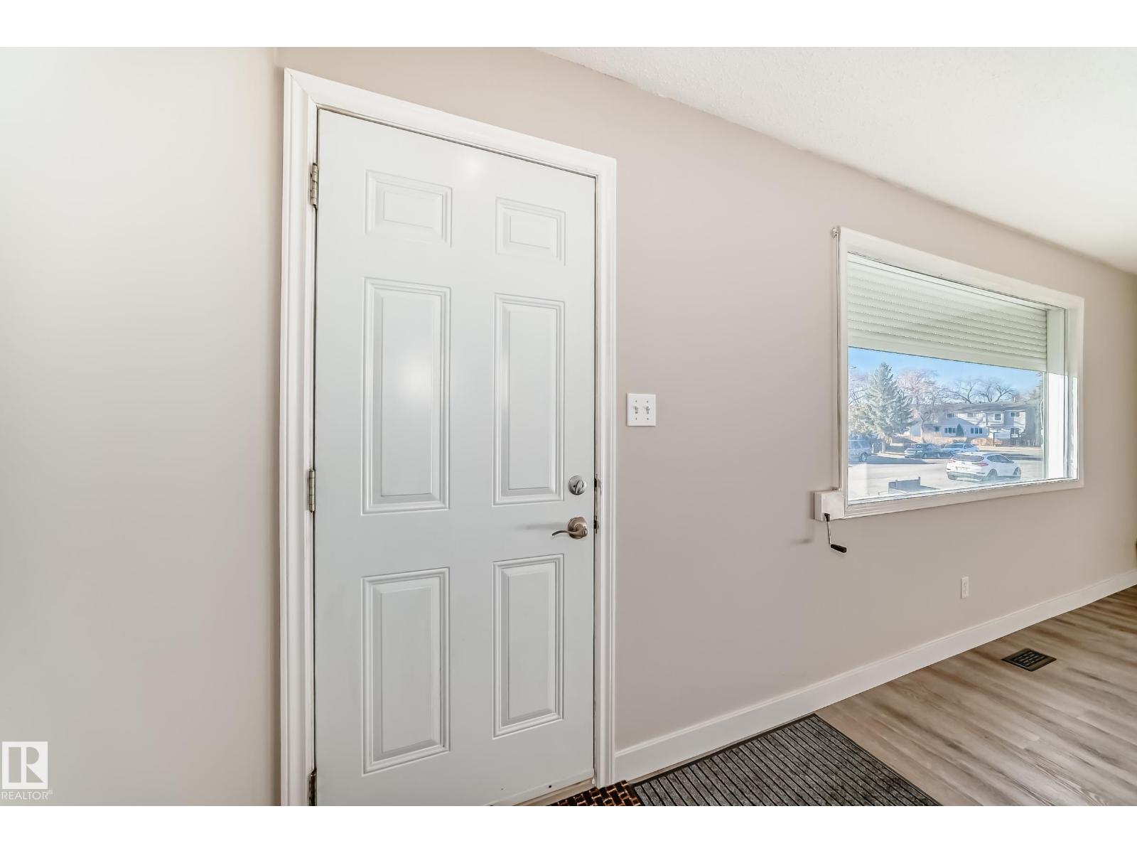 3004 132a Av Nw, Edmonton, Alberta  T5A 2Z3 - Photo 4 - E4464222