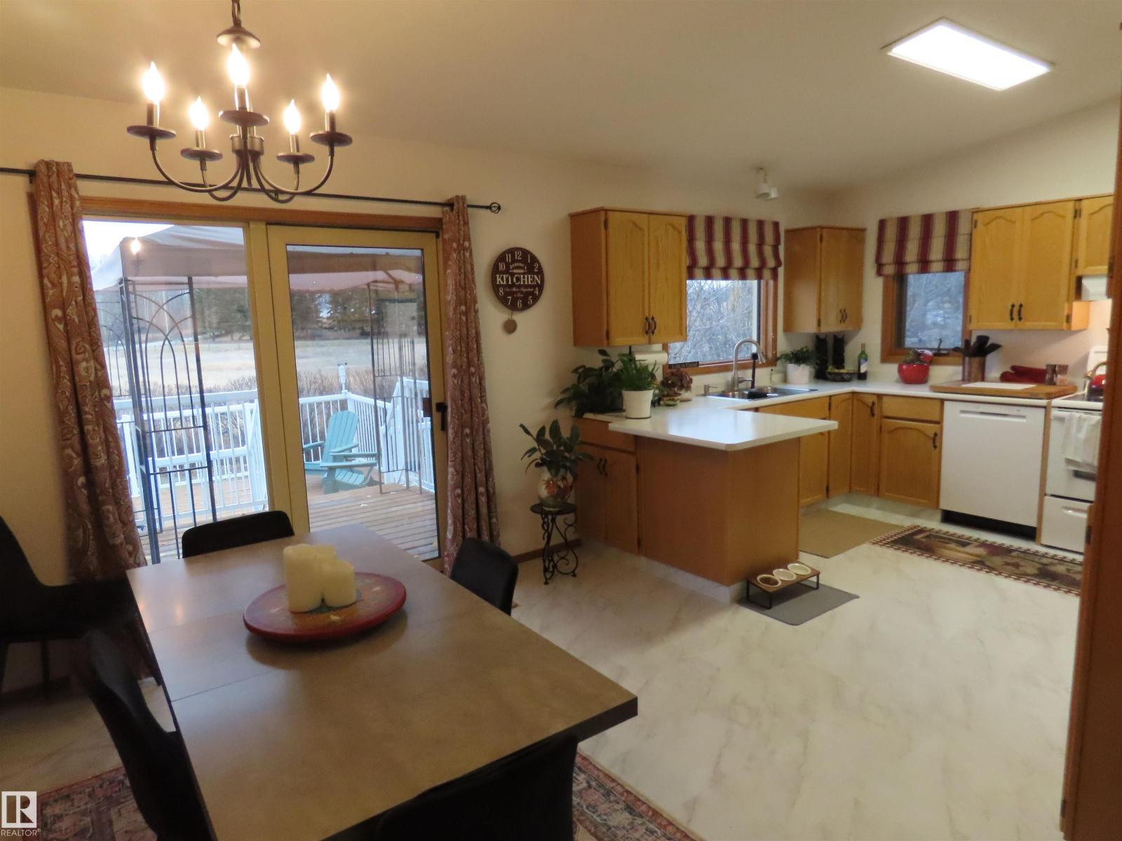 5215 49 Av, Onoway, Alberta  T0E 1V0 - Photo 13 - E4464223