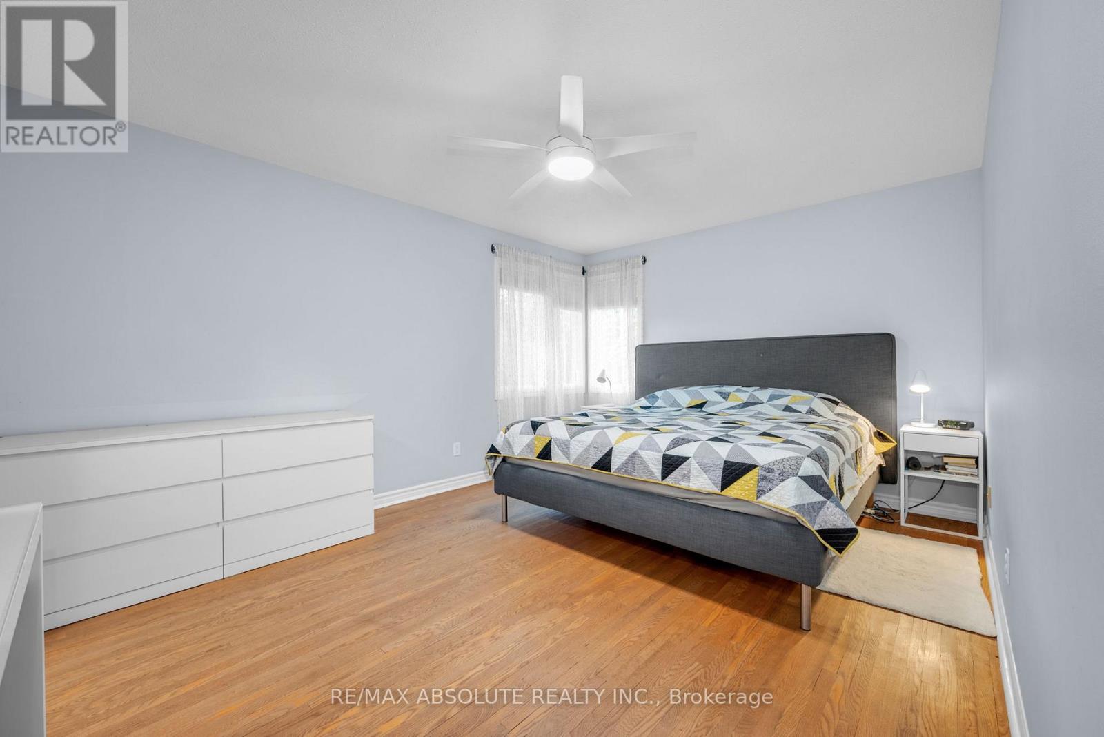 22 Inuvik Crescent, Ottawa, Ontario  K2L 1A2 - Photo 24 - X12496530