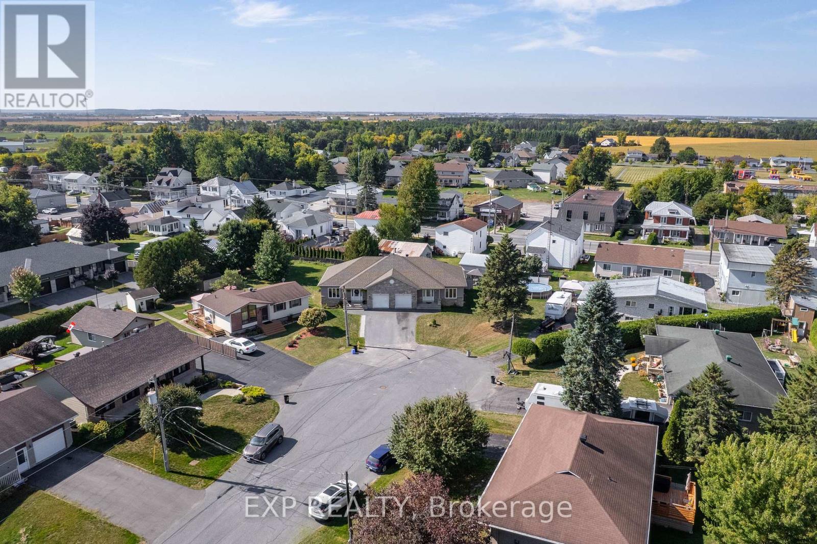 11 Place Madeleine Place, The Nation, Ontario  K0C 2B0 - Photo 35 - X12496536