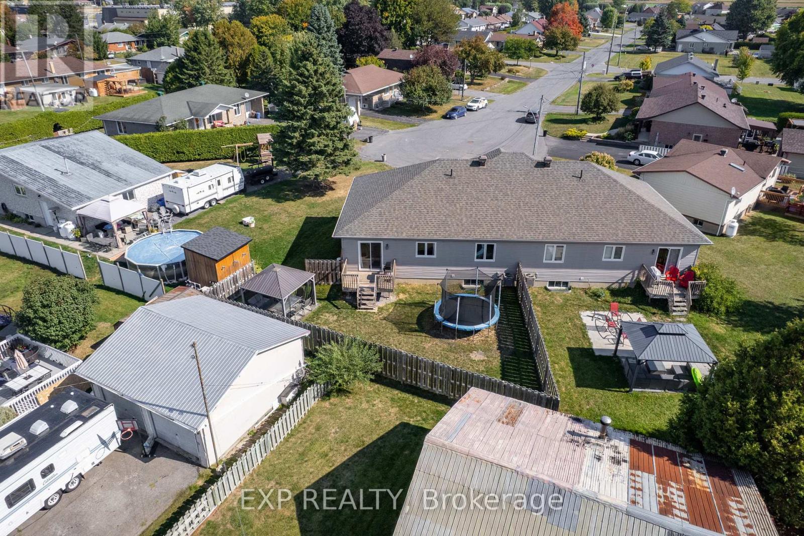 11 Place Madeleine Place, The Nation, Ontario  K0C 2B0 - Photo 37 - X12496536