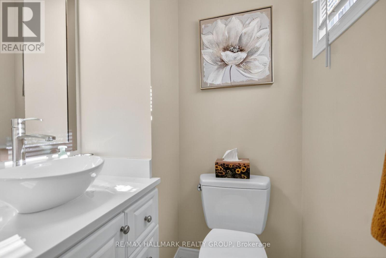 838 Balsam Drive, Ottawa, Ontario  K1E 1B7 - Photo 21 - X12496576