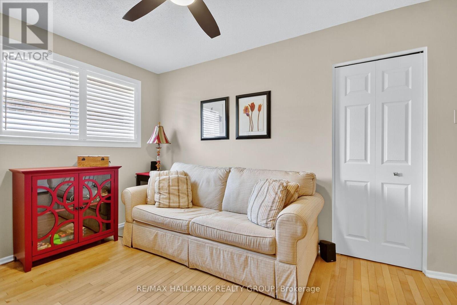 838 Balsam Drive, Ottawa, Ontario  K1E 1B7 - Photo 22 - X12496576