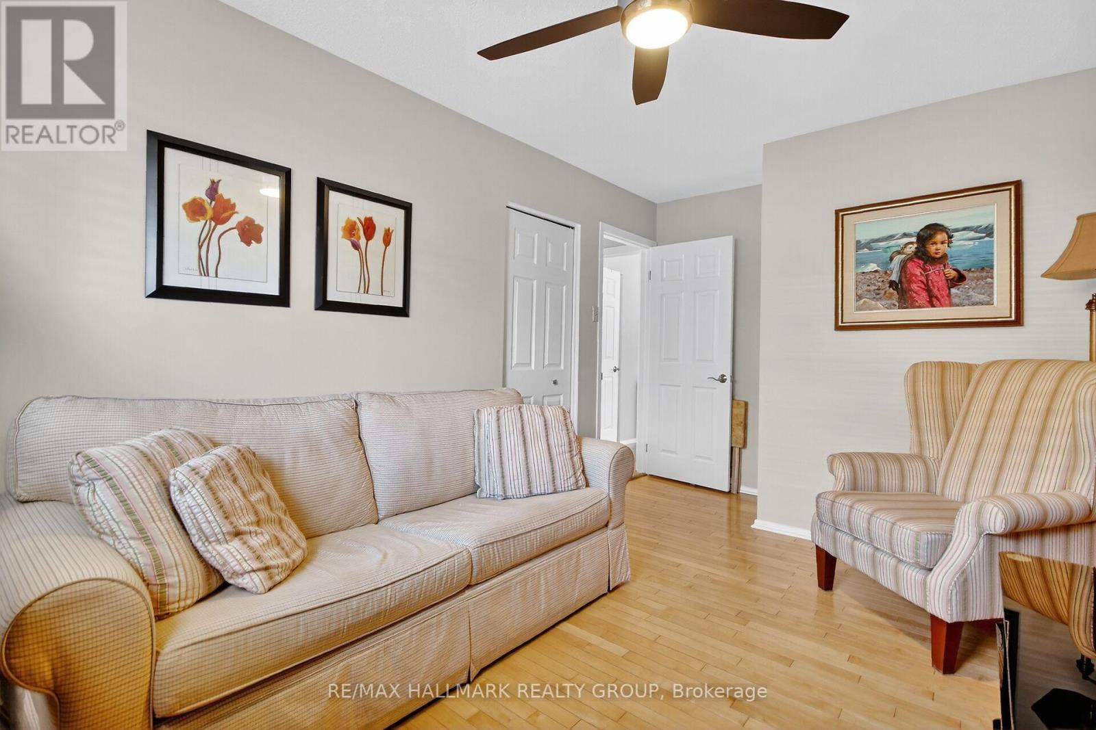 838 Balsam Drive, Ottawa, Ontario  K1E 1B7 - Photo 23 - X12496576