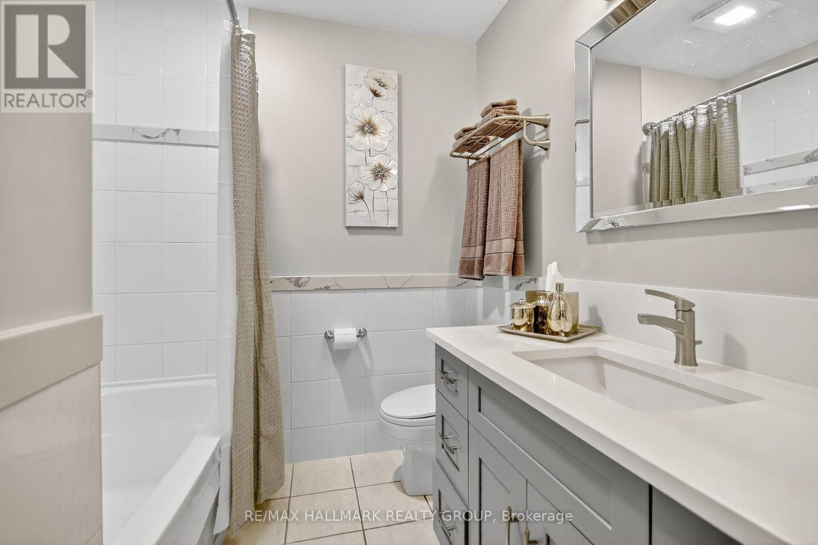 838 Balsam Drive, Ottawa, Ontario  K1E 1B7 - Photo 27 - X12496576