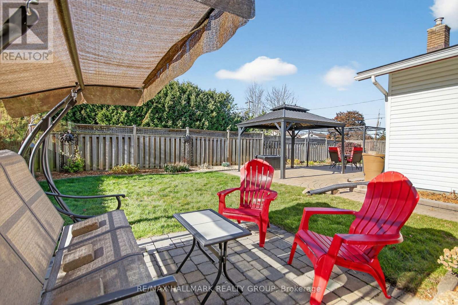 838 Balsam Drive, Ottawa, Ontario  K1E 1B7 - Photo 36 - X12496576