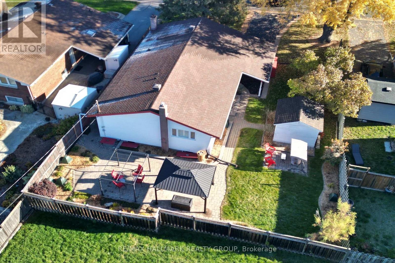 838 Balsam Drive, Ottawa, Ontario  K1E 1B7 - Photo 41 - X12496576