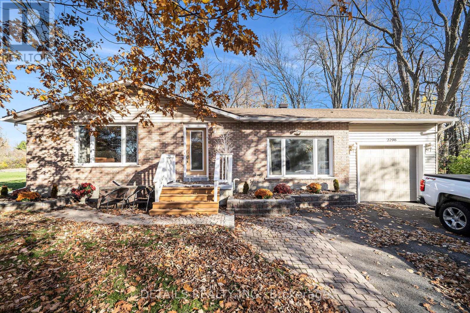 2298 JAMES CRAIG STREET, Ottawa, Ontario