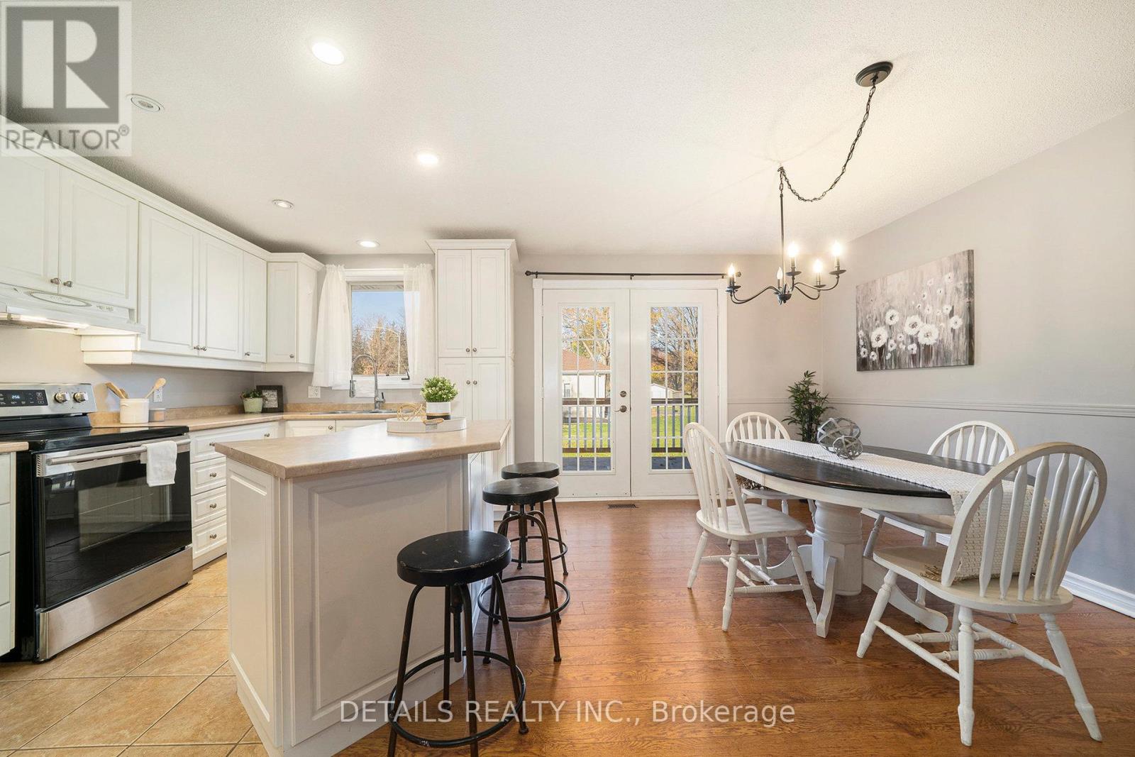 2298 James Craig Street, Ottawa, Ontario  K0A 2T0 - Photo 6 - X12496606