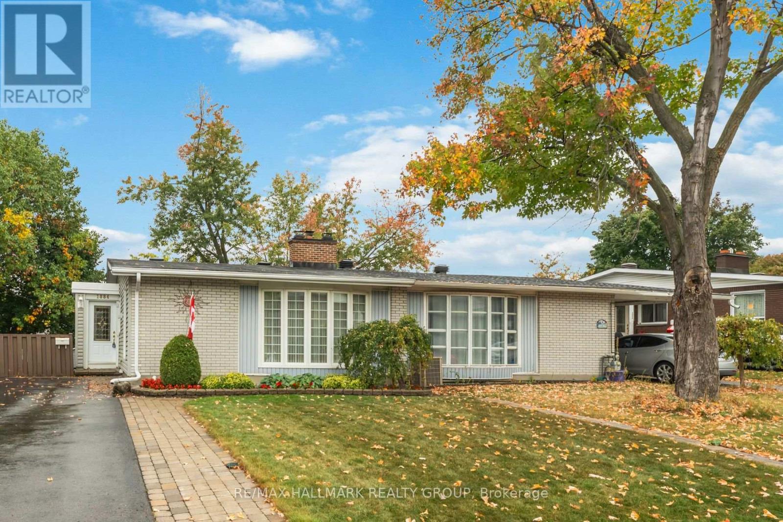 1886 ELMRIDGE DRIVE, Ottawa, Ontario