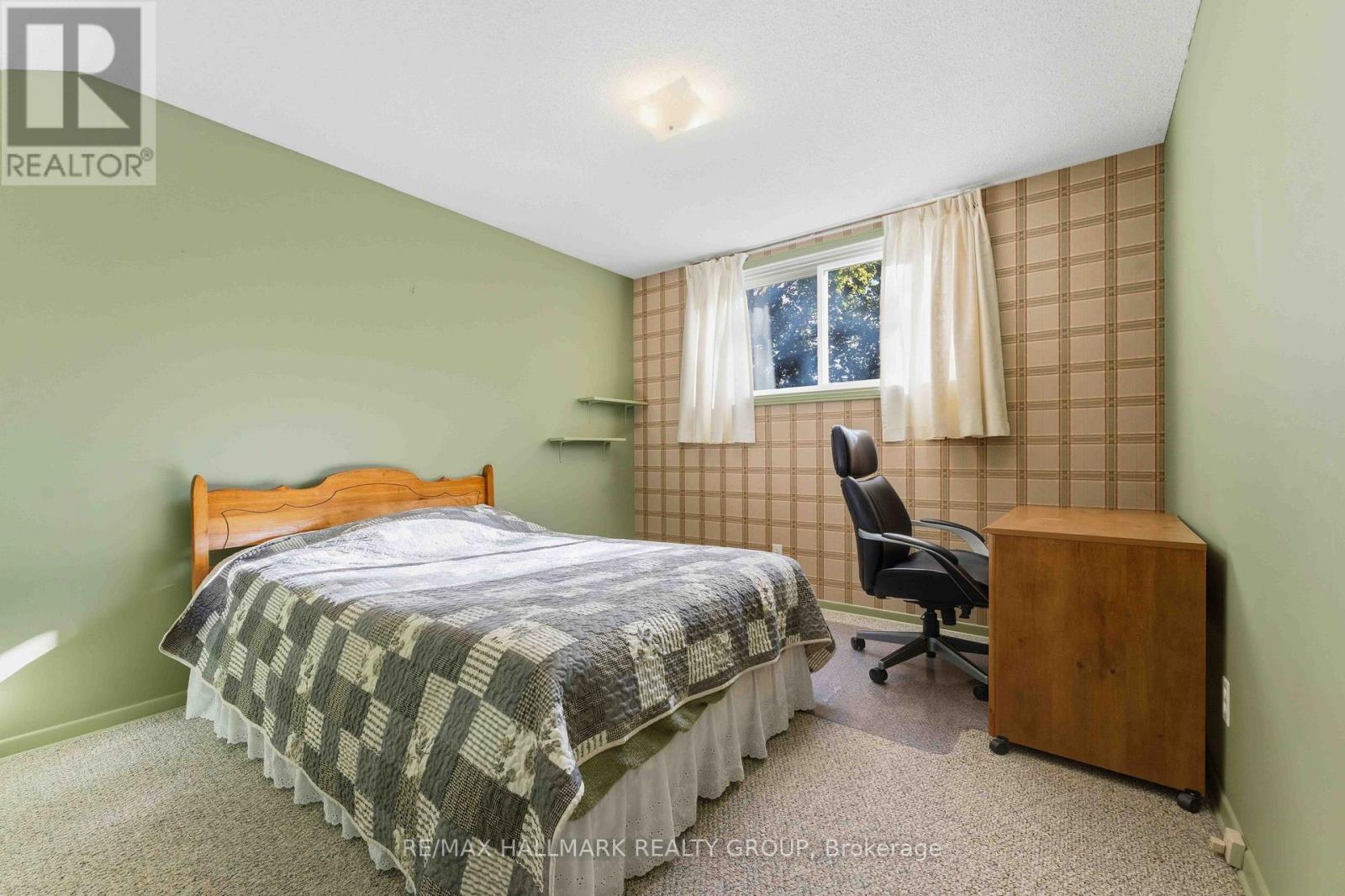 1886 Elmridge Drive, Ottawa, Ontario  K1J 6R7 - Photo 34 - X12496610