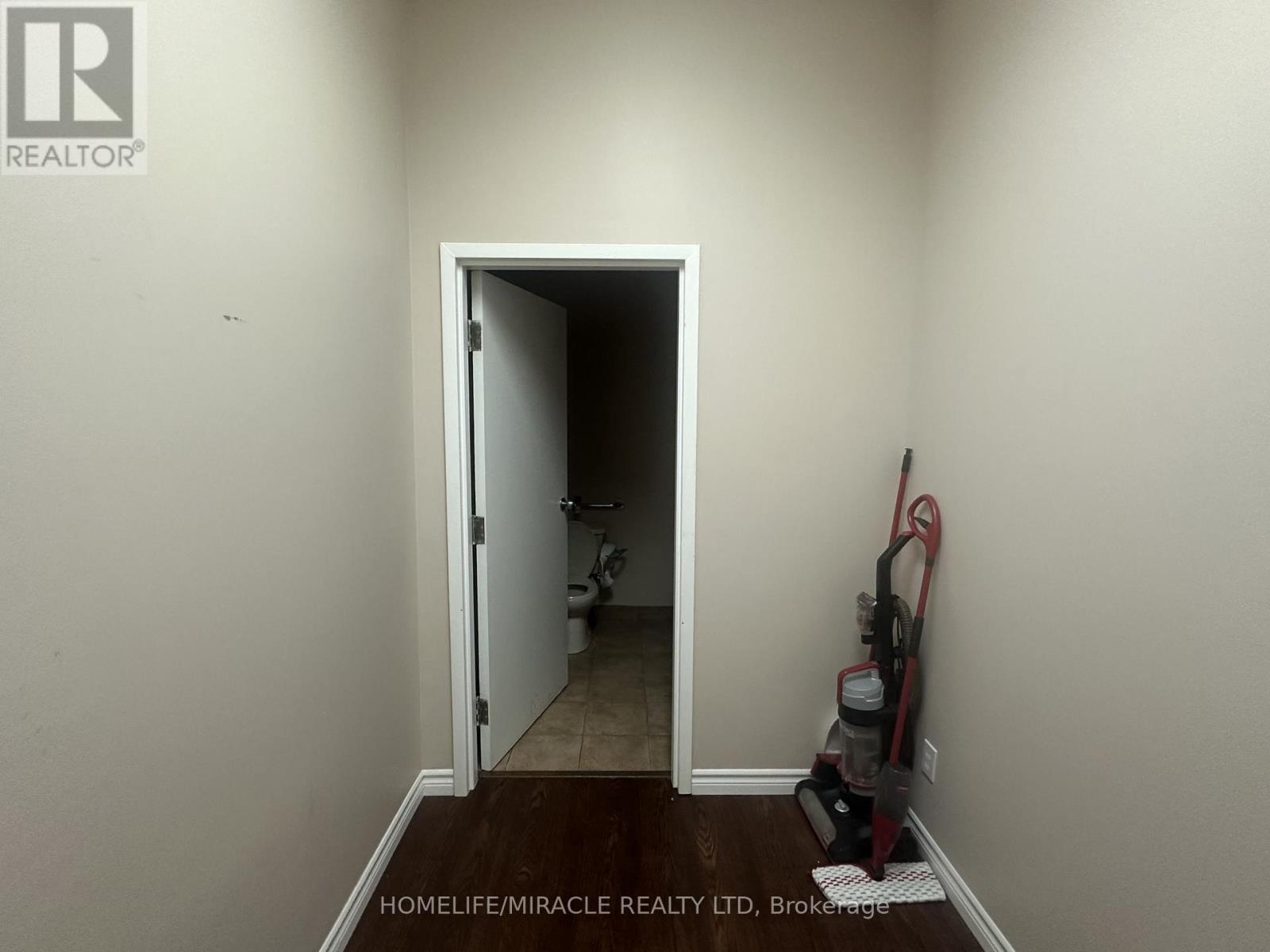 2 - 450 Westheights Drive, Kitchener, Ontario  N2N 2B9 - Photo 12 - X12494356