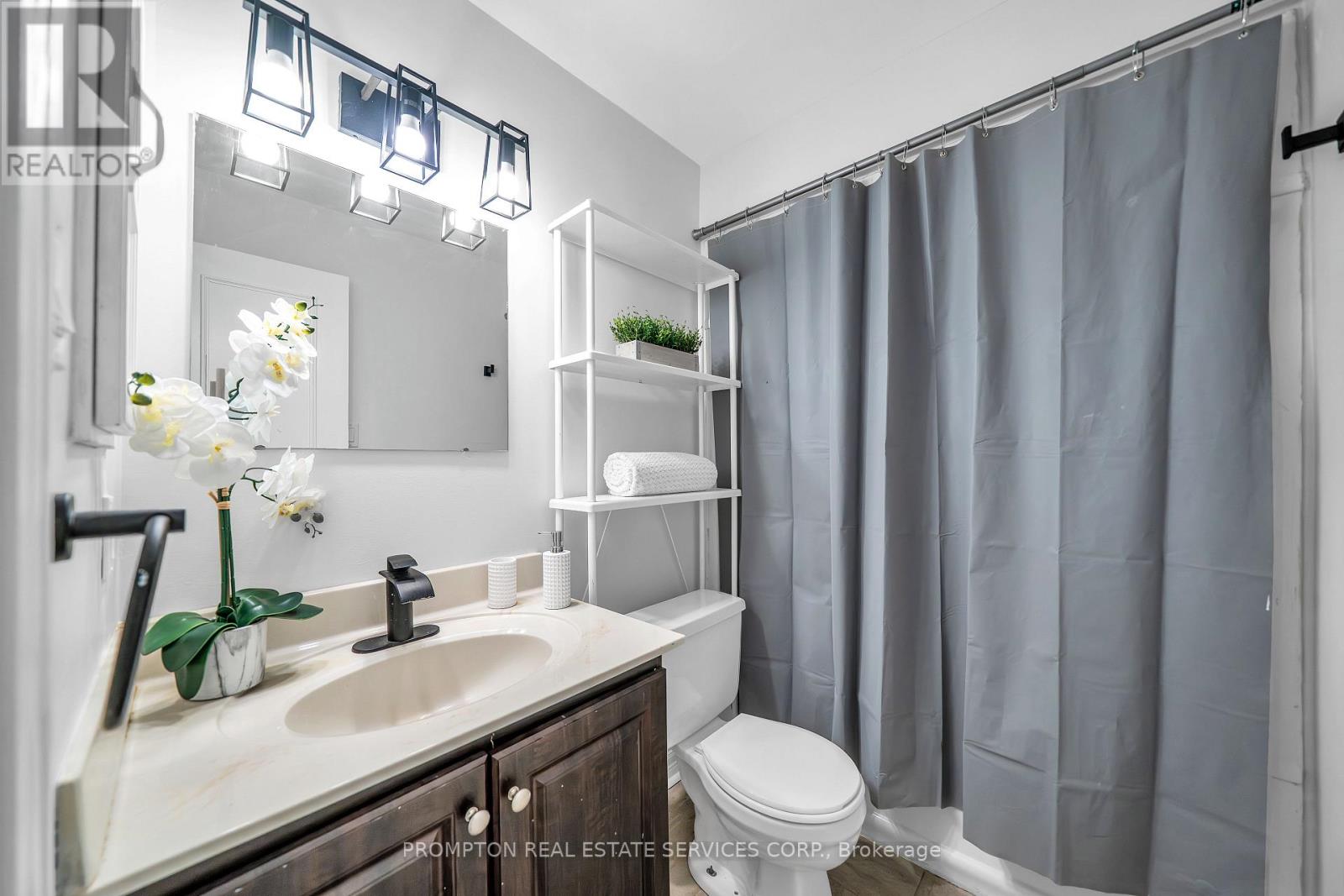 39 Frost Drive, Whitby (Lynde Creek), Ontario  L1P 1C8 - Photo 11 - E12496006