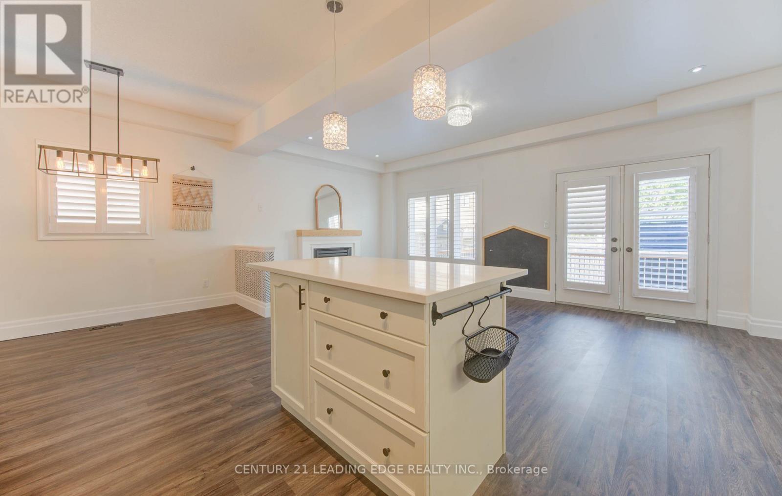 277 Watervale Crescent, Kitchener, Ontario  N2A 0G7 - Photo 11 - X12454833