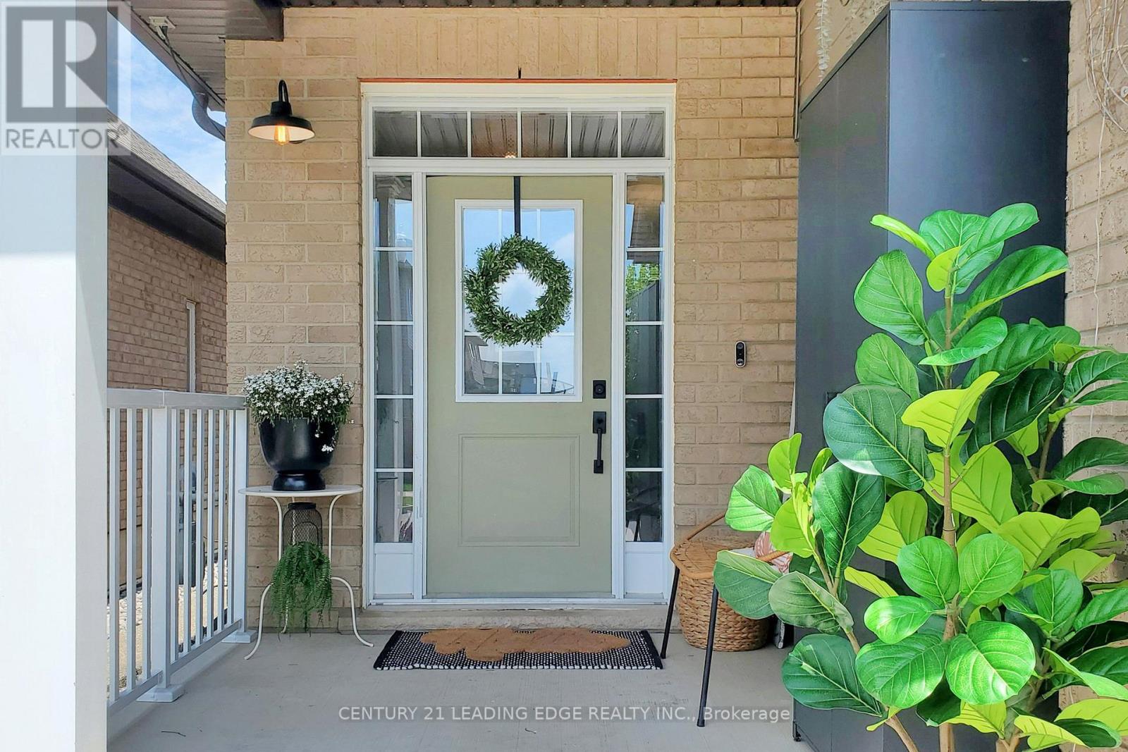 277 Watervale Crescent, Kitchener, Ontario  N2A 0G7 - Photo 2 - X12454833