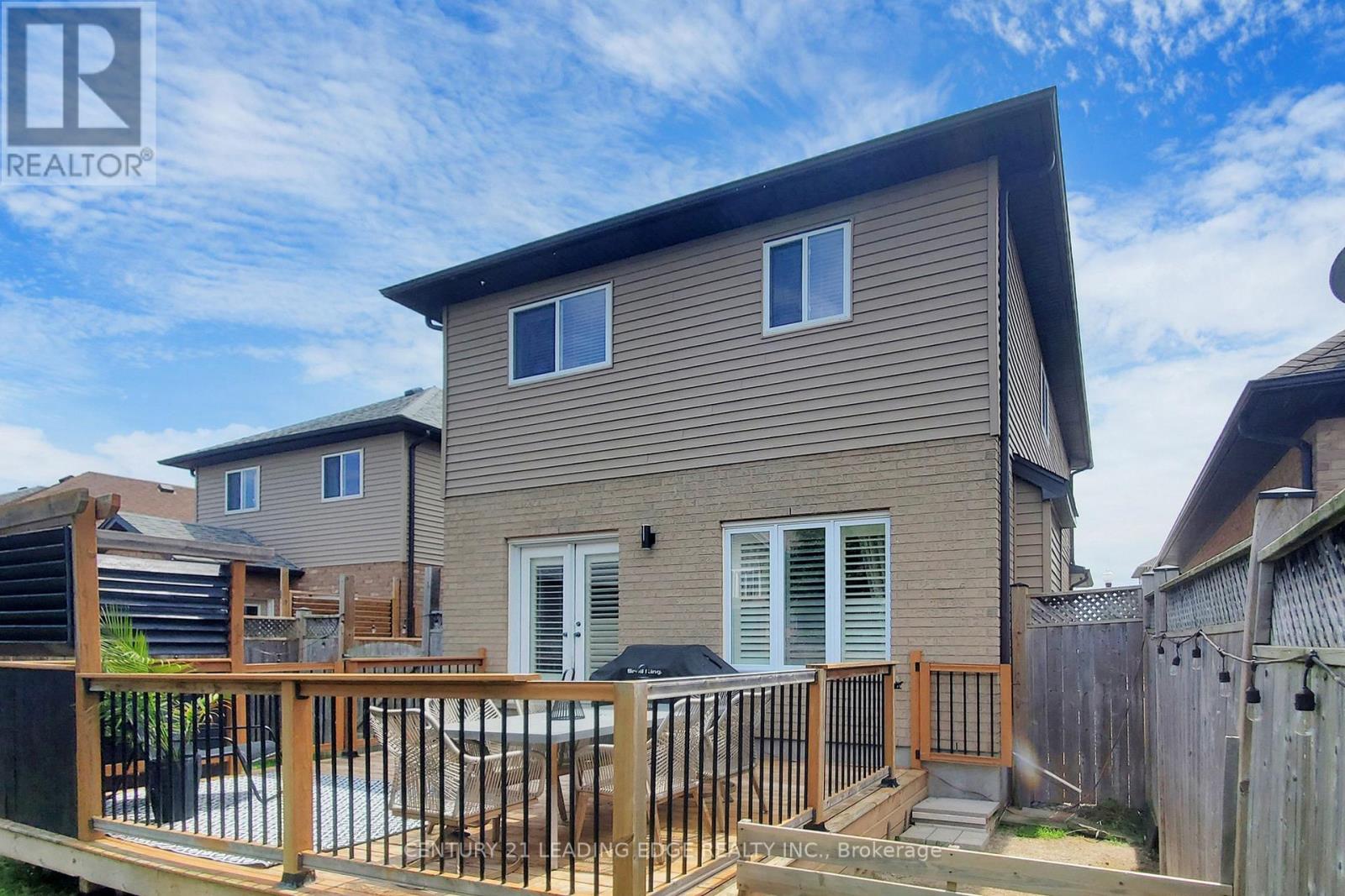 277 Watervale Crescent, Kitchener, Ontario  N2A 0G7 - Photo 30 - X12454833