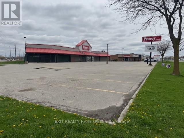 1780 Wharncliffe Road S, London South, Ontario  N6L 1K1 - Photo 17 - X12496248