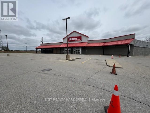 1780 Wharncliffe Road S, London South, Ontario  N6L 1K1 - Photo 2 - X12496248