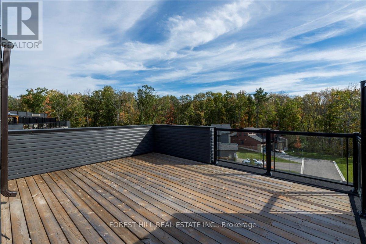 119 Marina Village Drive, Georgian Bay (Baxter), Ontario  L0K 1S0 - Photo 22 - X12496350