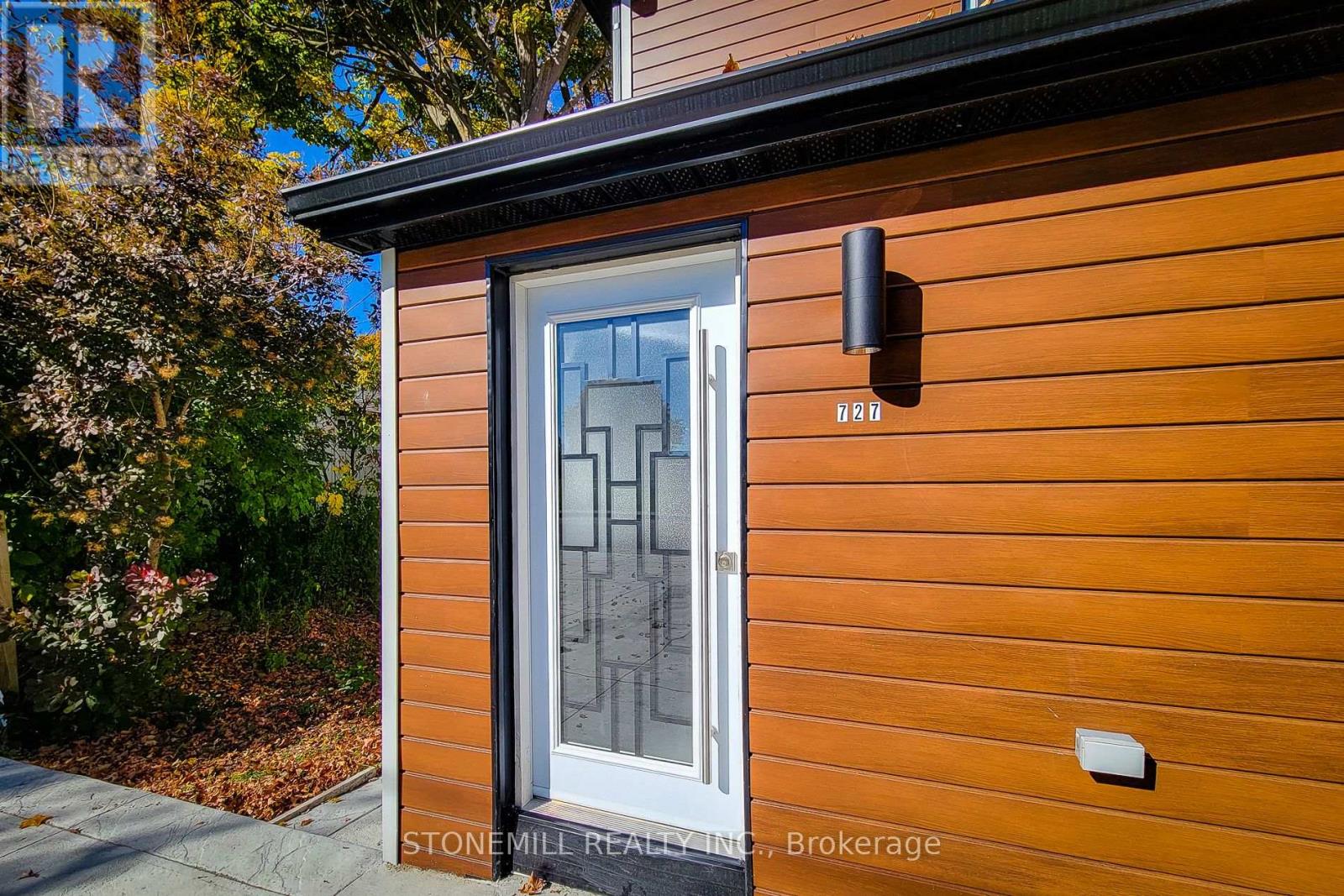 727 College Avenue, Woodstock, Ontario  N4S 2C7 - Photo 24 - X12496362